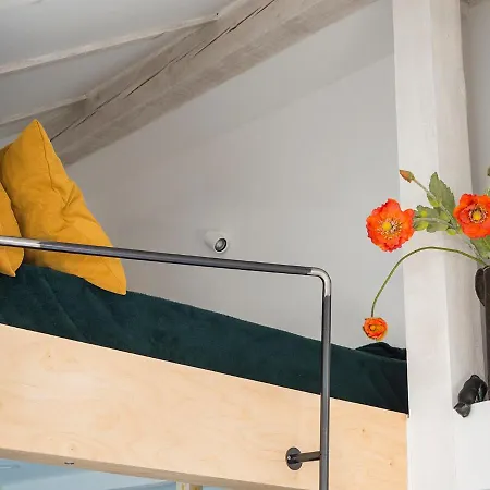 Cute Little Attic Loft In The Heart Of Apartment Sofia
