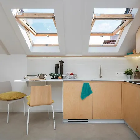 Cute Little Attic Loft In The Heart Of *